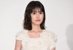 福本莉子、映画『隣のステラ』完成披露舞台挨拶に登壇