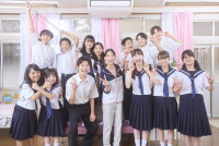 ドラマ『放課後カルテ2025秋』“教え子”たちとの再会を果たした篠谷先生を演じる森川葵（中央）