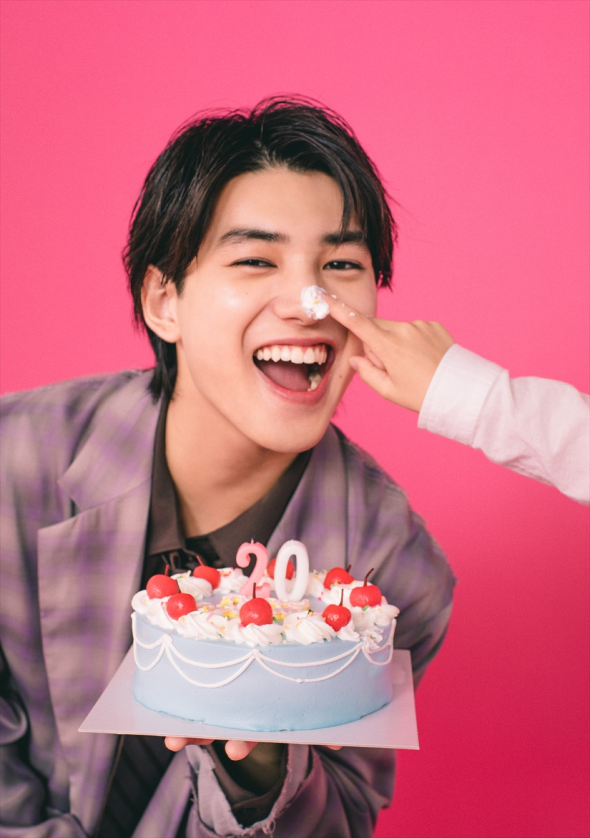 『あなたの番です』『スメルズ ライク グリーン スピリット』荒木飛羽、20歳を目前に写真集発売決定