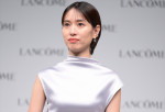 戸田恵梨香、ランコム新製品“回復科学発想の化粧水”「ジェニフィック アルティメ エッセンス ローション」ブランドムービー発表会に登場