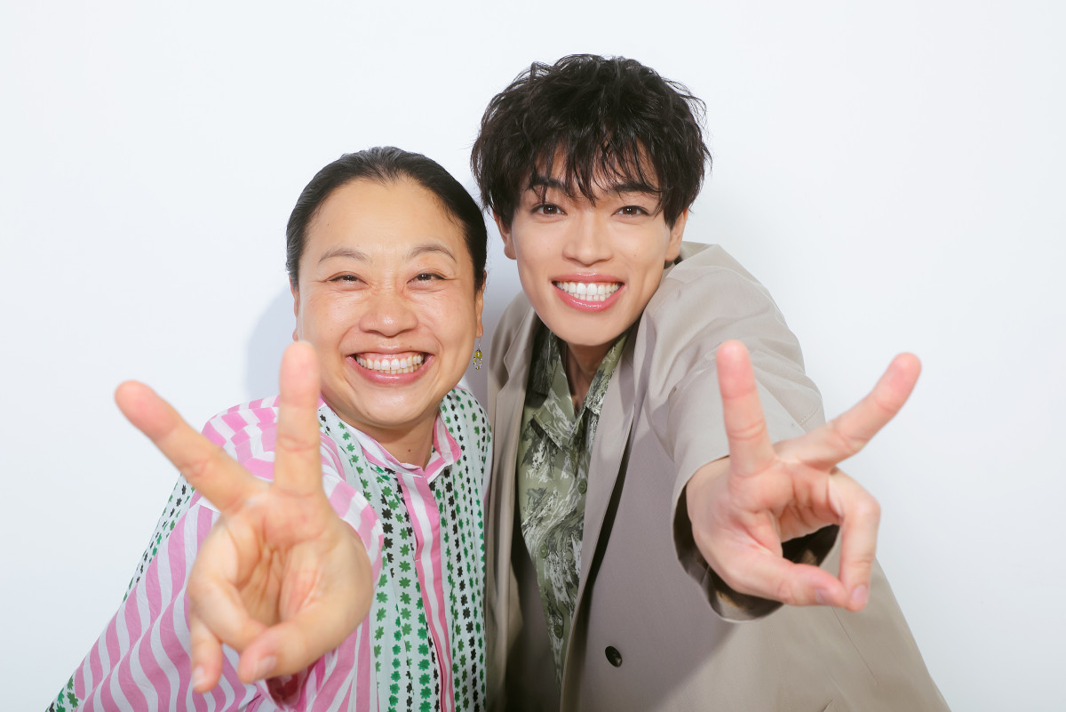 (左から)いとうあさこ、timelesz・原嘉孝