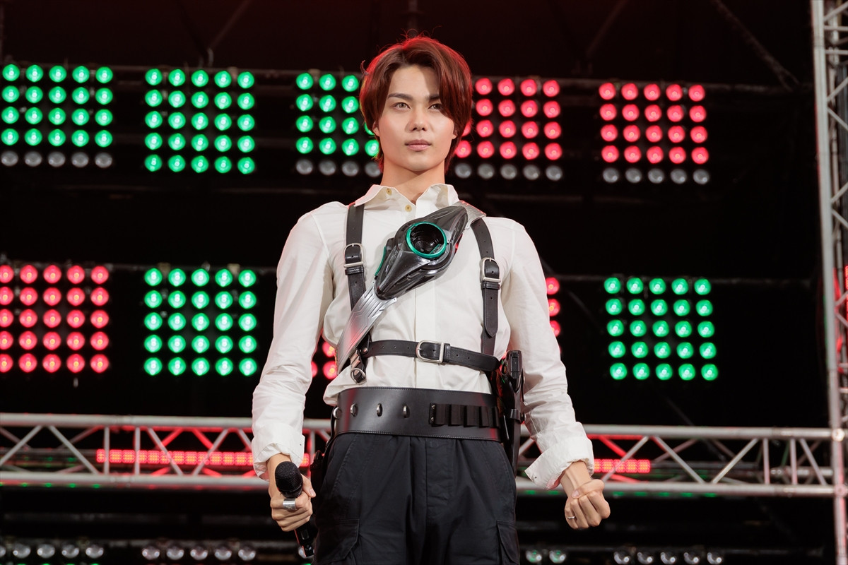 『仮面ライダーゼッツ』主人公・今井竜太郎、変身ポーズ披露で「心臓バクバクです」
