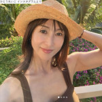 伝説のグラビアクイーン・かとうれいこ56歳、“美スタイル全開”コーデで夏満喫「可愛すぎる」「ヴィーナス」