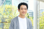 ドラマ『すべての恋が終わるとしても』に出演する飯田基祐