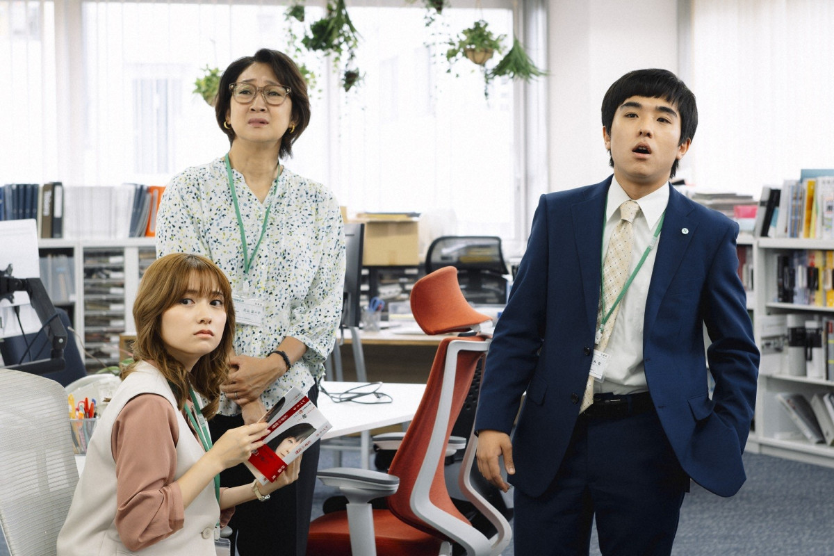 『レプリカ 元妻の復讐』第11話、“すみれ”トリンドル玲奈、ついに暴露本を出版