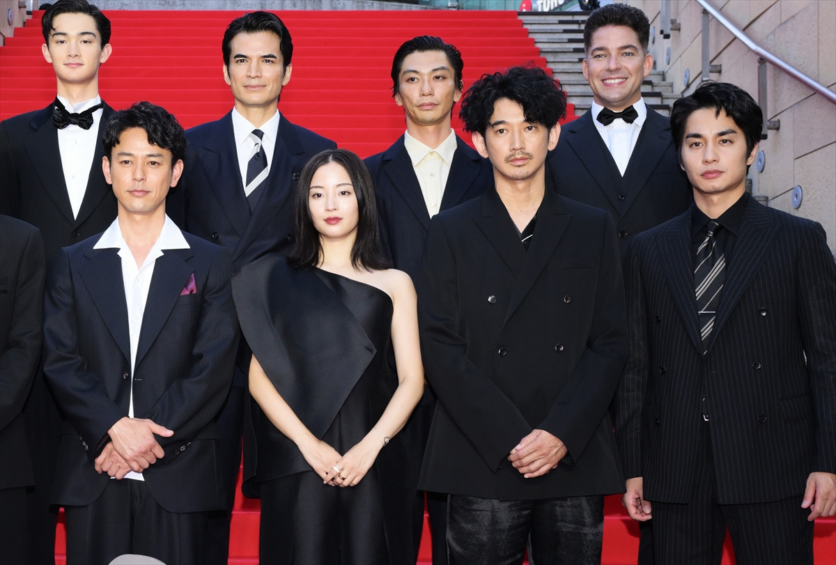 妻夫木聡、広瀬すず、窪田正孝ら豪華キャスト、映画『宝島』東京プレミアに登場