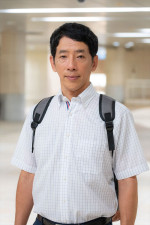 ドラマ『死ぬまでバズってろ！！』に出演する野間口徹