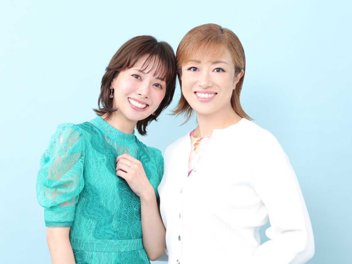 （左から）妃海風、北翔海莉