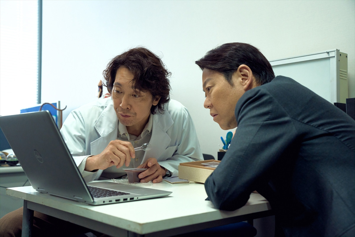 佐々木蔵之介、『しあわせな結婚』で事件解明のカギを握る法医学者に　阿部サダヲと11年ぶり共演