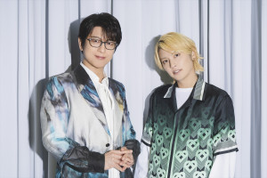 (左から)及川光博、手越祐也