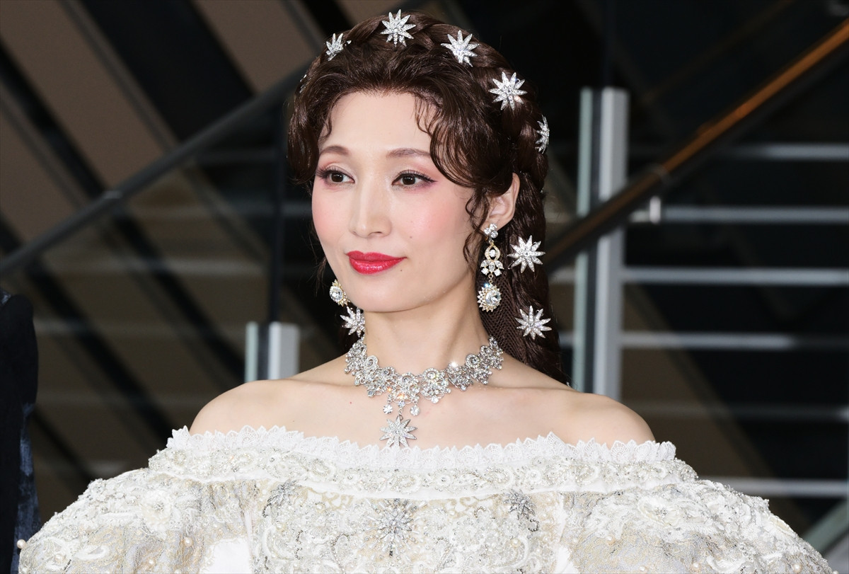 望海風斗&明日海りお、宝塚の同期でWキャスト実現に感慨「うるうるしちゃう」「すごく幸せだなと思いました」