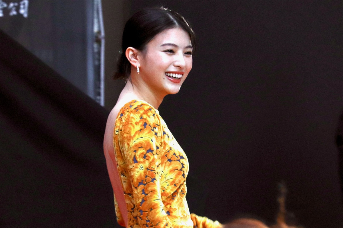 美しき俳優たちがずらり! 南沙良&出口夏希&吉田美月喜がレッカぺで美の競演<第38回東京国際映画祭>
