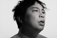 「オカンのLINE」を歌う石川晟也