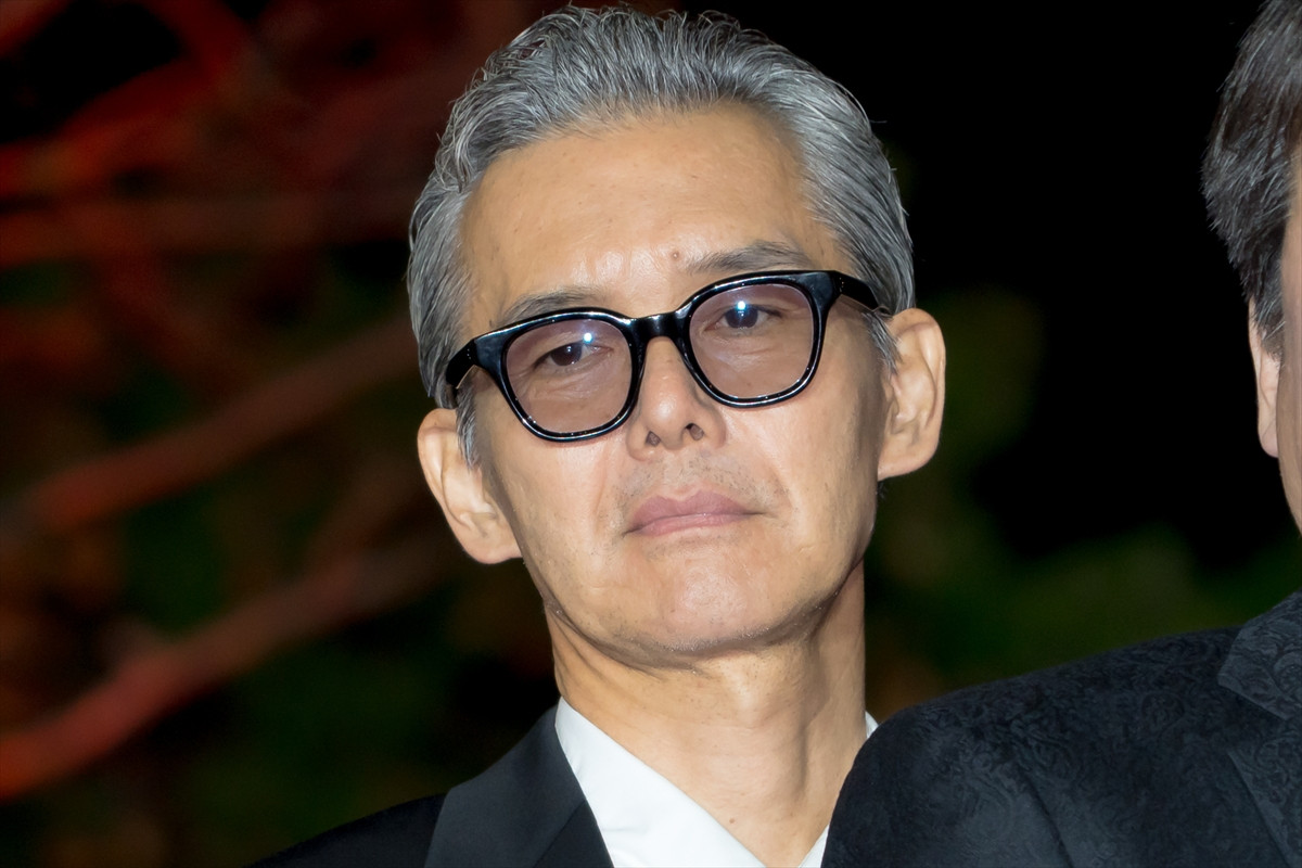 渡部篤郎、舞台挨拶で涙　佐藤二朗「いきなり泣き出すからびっくりしちゃった」