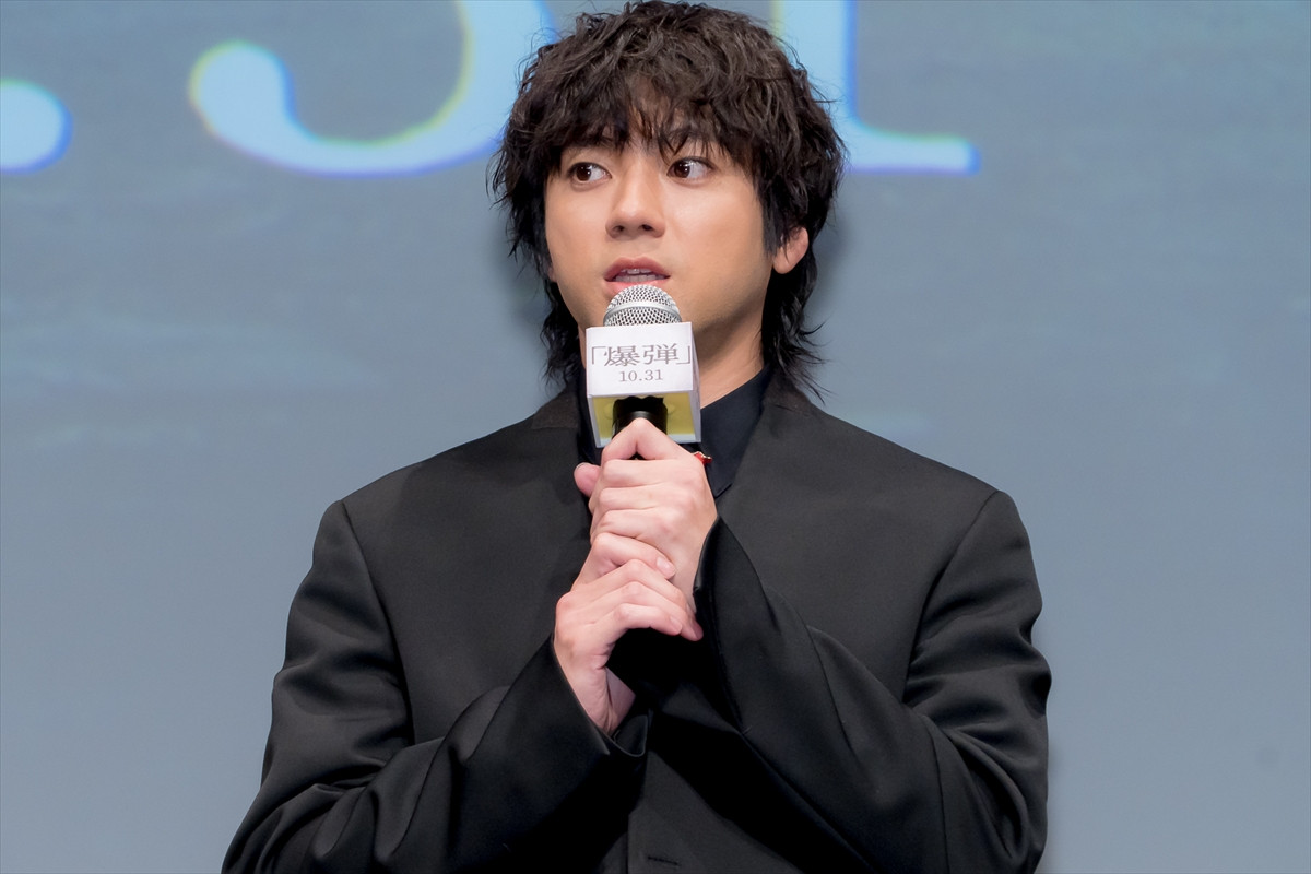 渡部篤郎、舞台挨拶で涙　佐藤二朗「いきなり泣き出すからびっくりしちゃった」