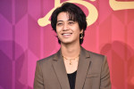 高橋海人、映画『おーい、応為』初日舞台挨拶に登場