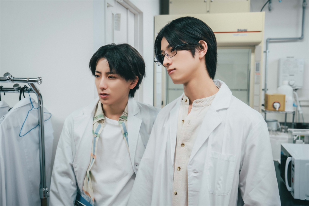 MAZZEL・NAOYA&龍宮城・冨田侑暉W主演ドラマ『セラピーゲーム』舞台化決定! 第2話場面写真も公開