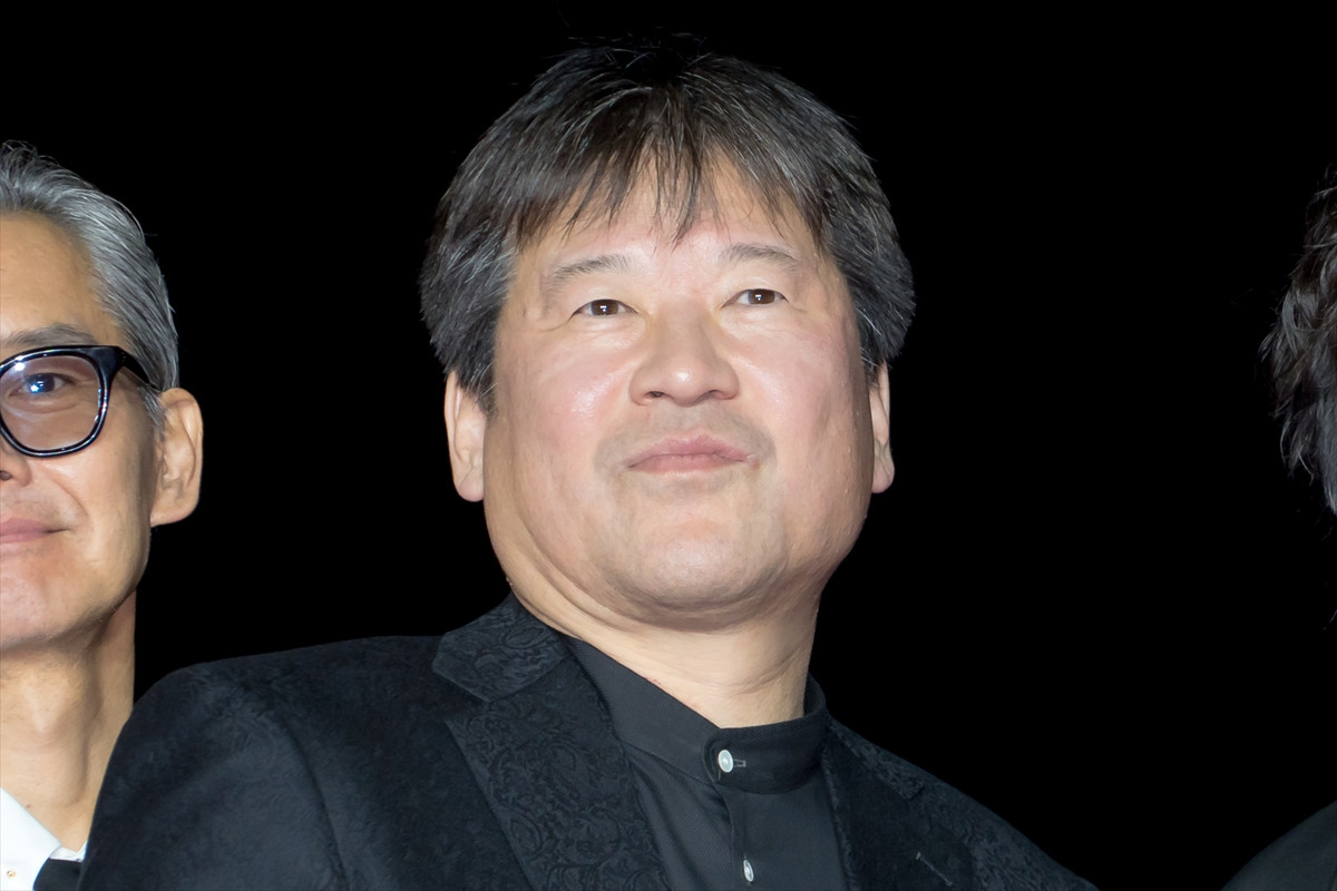 渡部篤郎、舞台挨拶で涙　佐藤二朗「いきなり泣き出すからびっくりしちゃった」