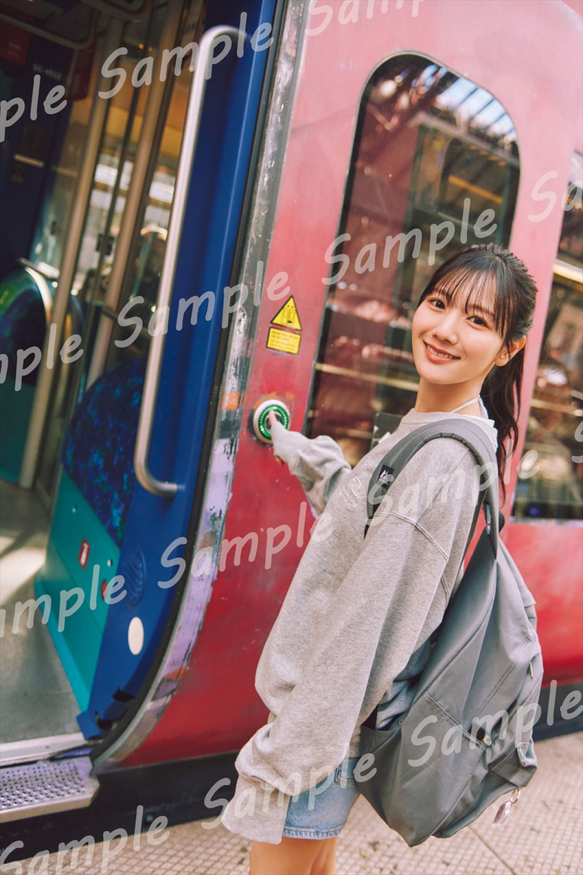 日向坂46・河田陽菜2nd写真集『テイクオフ』、紙面未掲載の書店別ポスター4種＆ポストカード特典14種絵柄解禁！