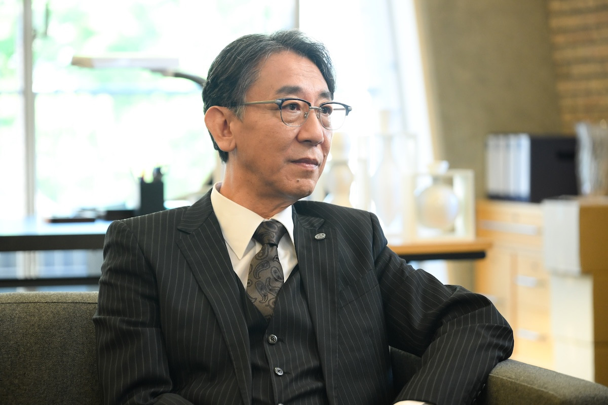 今夜スタート『フェイクマミー』波瑠＆川栄李奈が禁断の“ニセママ契約”を結ぶ主人公に