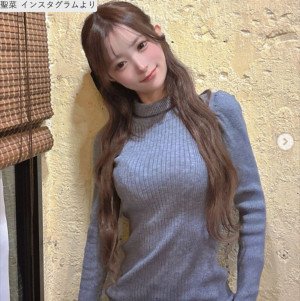 聖菜、近影 ※「聖菜」インスタグラム