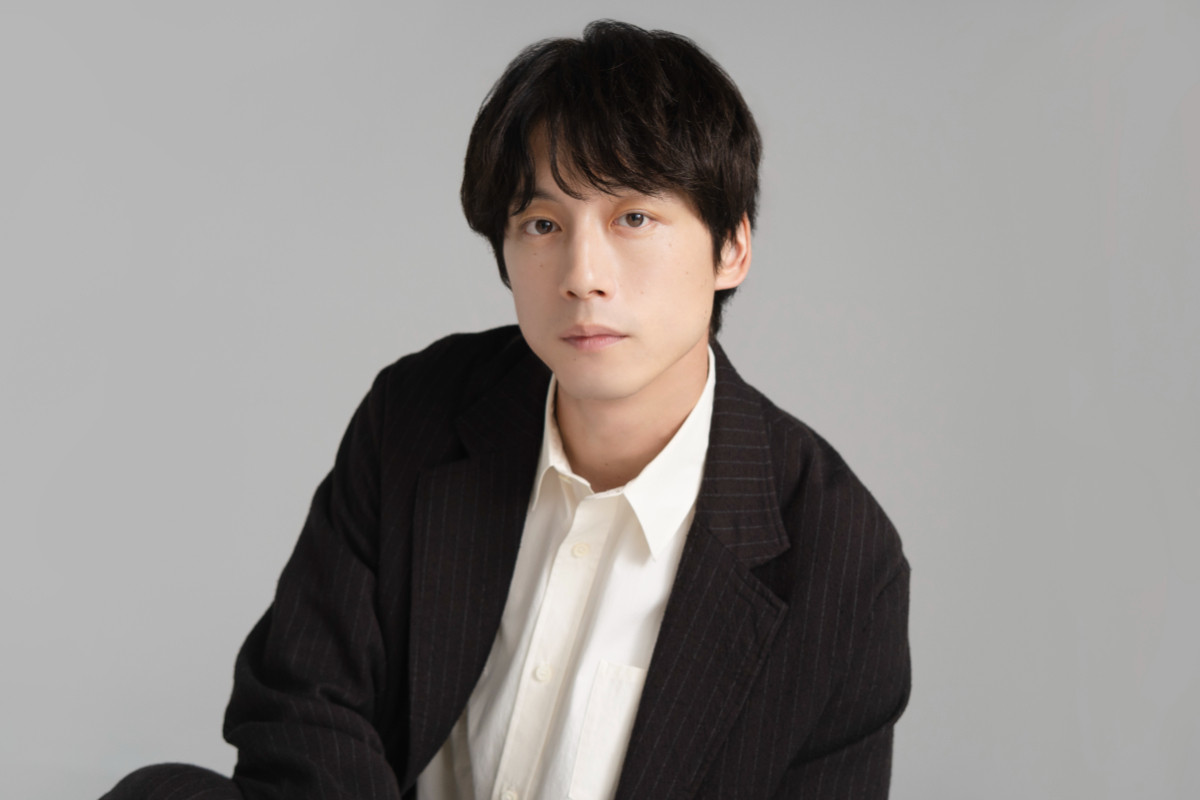 坂口健太郎へ渡辺謙からエール「恐れることなく、挑戦し続けてほしい」 息ぴったりの撮影は同じ“ボケ”で大笑い