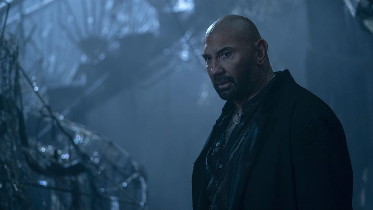 ミラ・ジョヴォヴィッチ、容赦なし！　『ロストランズ』殺気全開の予告＆場面写真一挙解禁