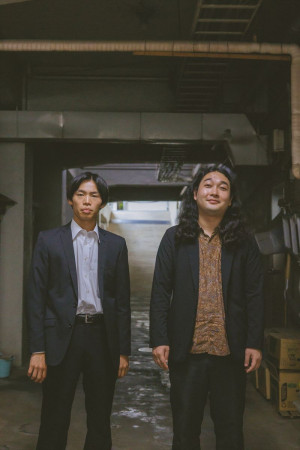 かが屋（左から）加賀翔、賀屋壮也