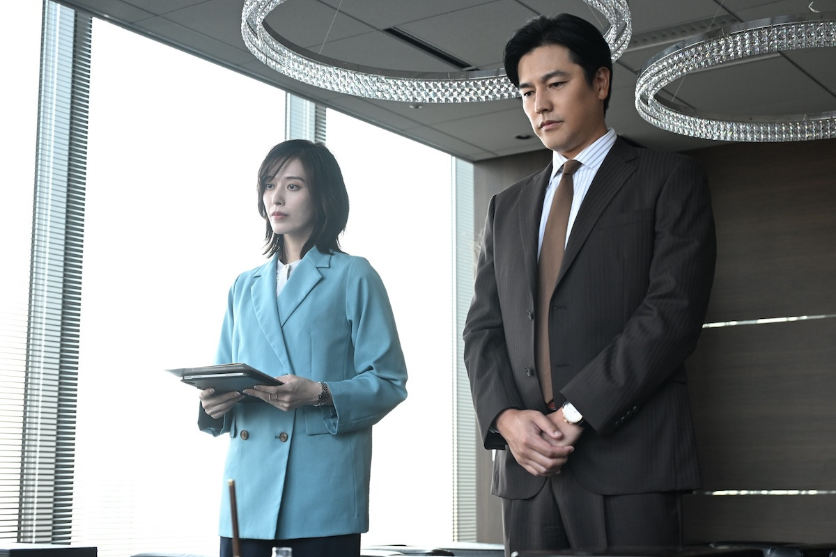 『終幕のロンド』第7話 “鳥飼”草なぎ剛たちが“こはる”風吹ジュンの“最後のお誕生日”を祝福