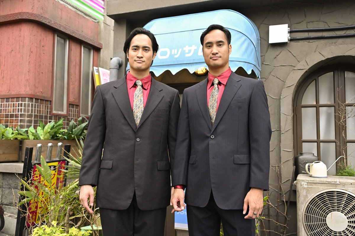 ドラマ『もしもこの世が舞台なら、楽屋はどこにあるのだろう』第9話より（左から）佳久創、佳久燿