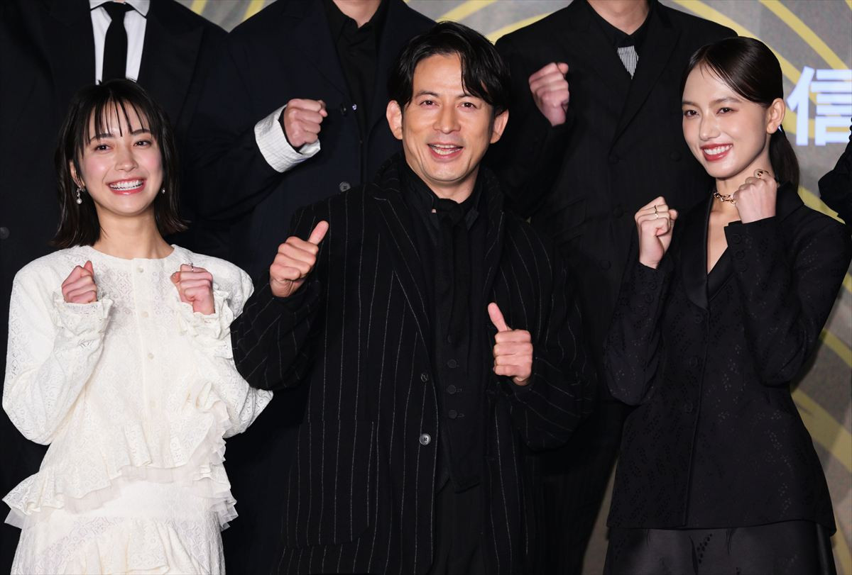 岡田准一、殺陣で怪我した直後にロケハン　鉄人ぶり明かされ照れ笑い