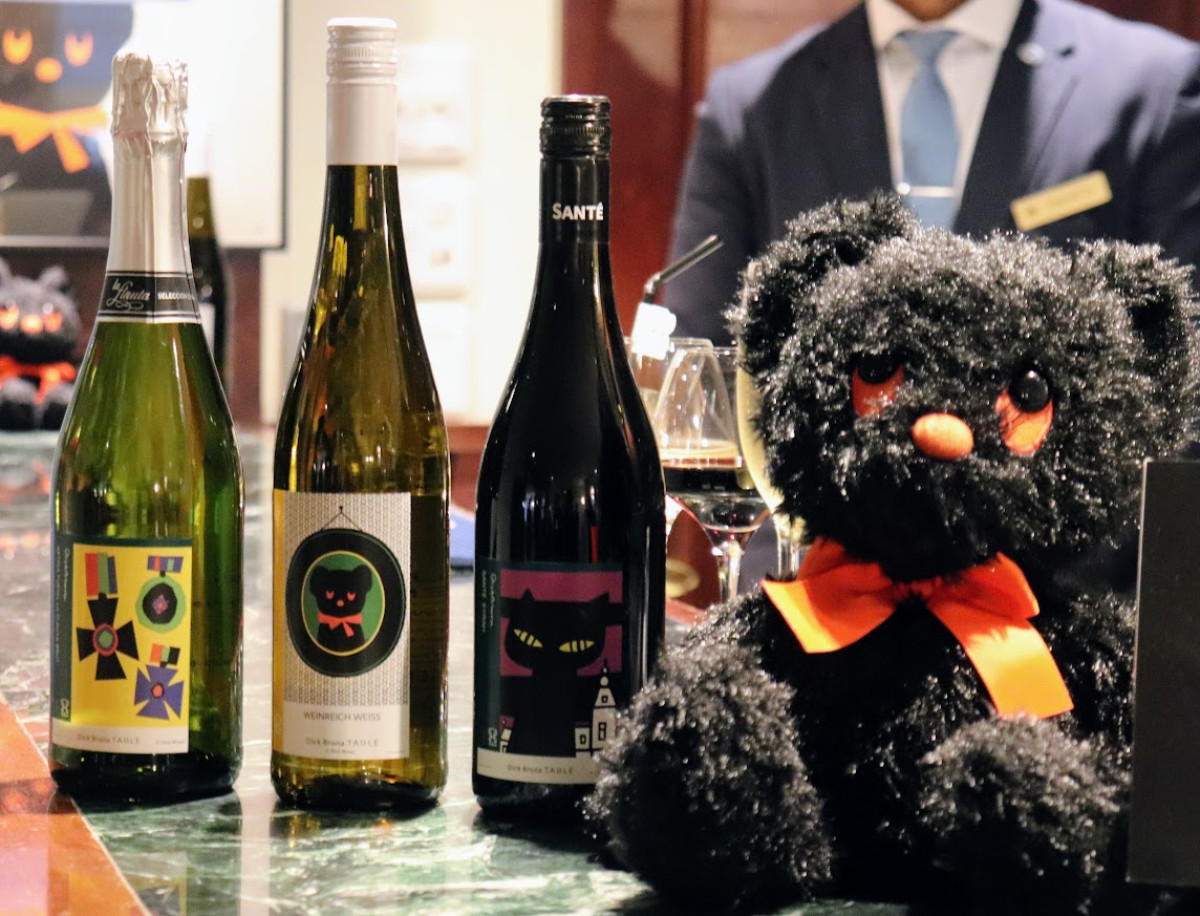 20251107 ハウステンボス×ディック・ブルーナ テーブル