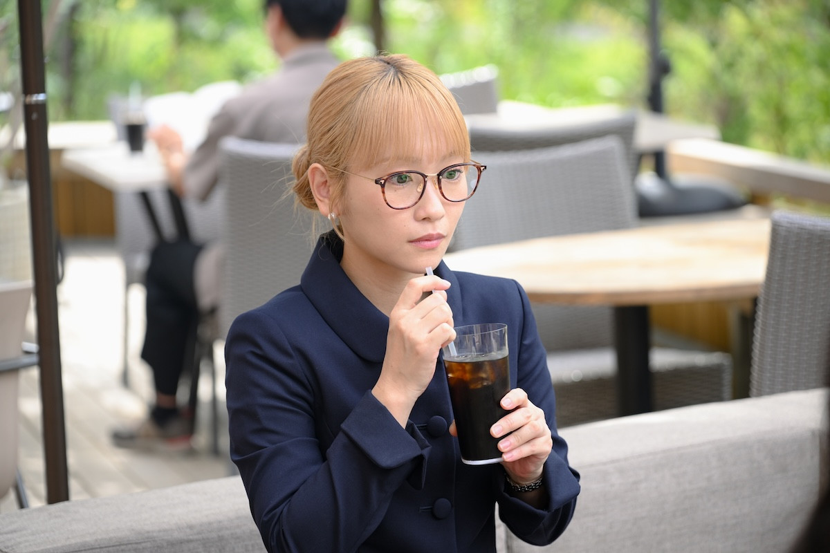 『フェイクマミー』第6話 “薫”波瑠、母に付き添って病院へ　思いがけない人物と出くわす