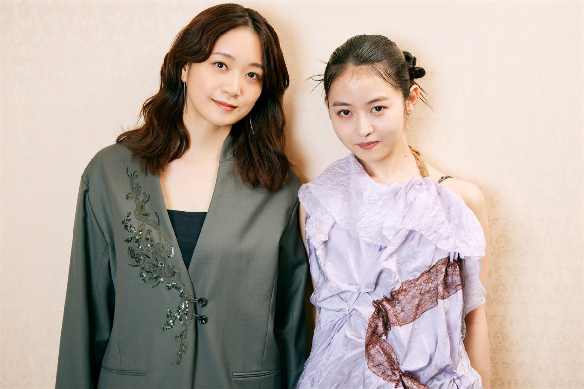 伊藤万理華＆深川麻衣が映画初共演！　お互いの存在は「家族」「ありのままでいられる」