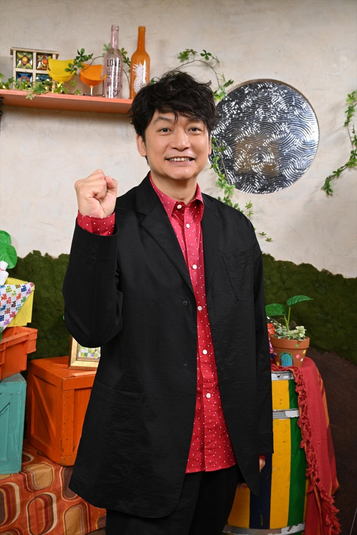 香取慎吾初の関西ローカルレギュラー番組、26年1.10スタート！　自身が手掛けた番組ロゴ＆コメント到着