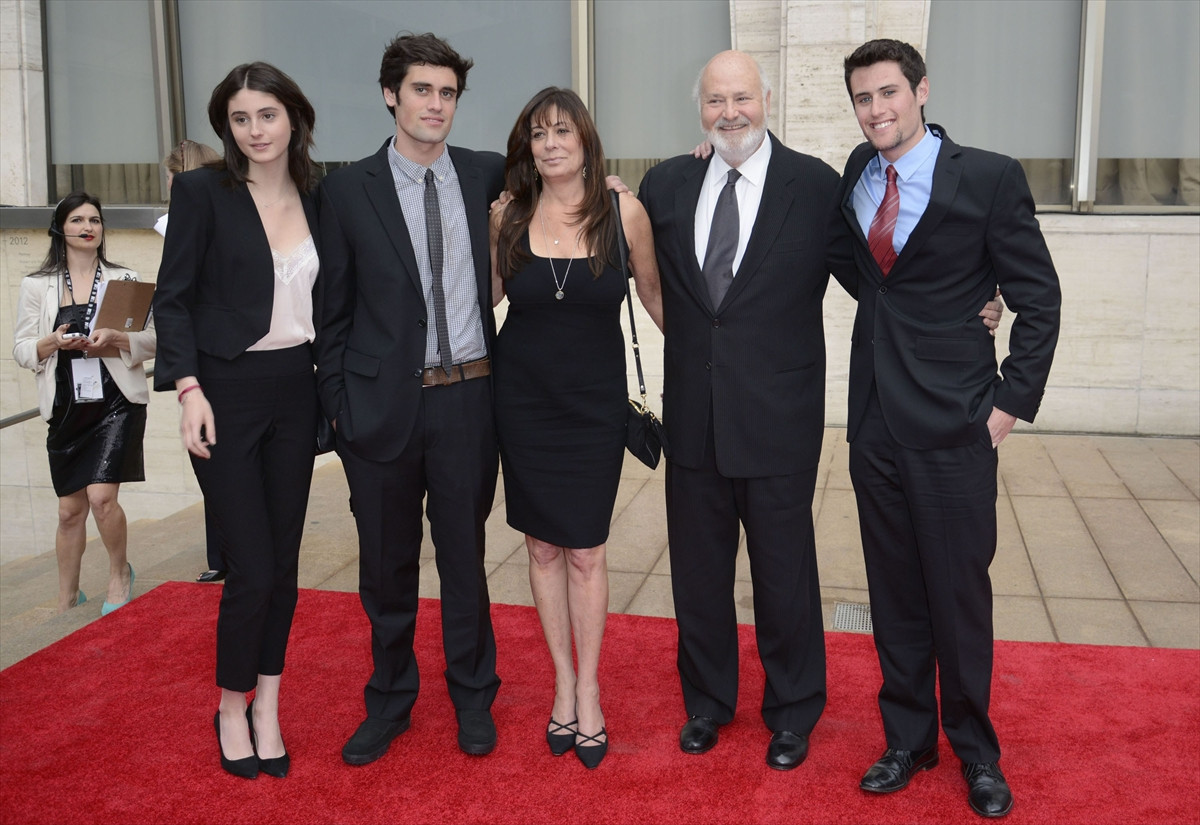 ロブ・ライナー監督、ドラッグ中毒の息子への過去の対応を後悔していた　3ヵ月前にはレッドカーペットで家族勢ぞろい