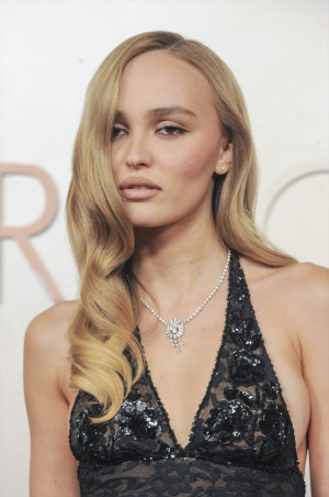 リリー＝ローズ・デップ