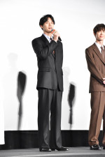 映画『楓』公開記念舞台あいさつに登壇した福士蒼汰