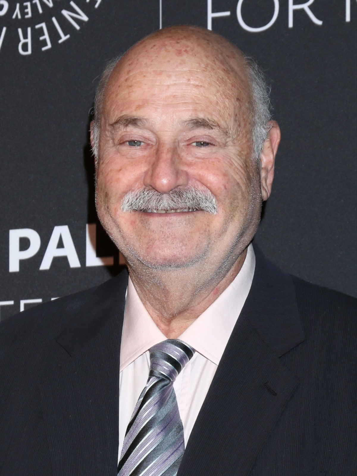 ハリウッドセレブたちがロブ・ライナー監督を追悼