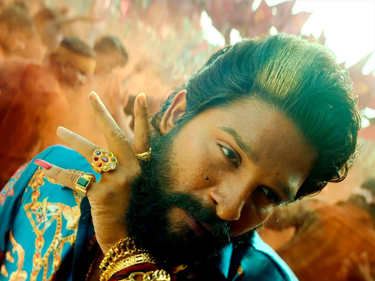 インド映画史上No.1メガヒット　『プシュパ 君臨』来年1.16新宿ピカデリーほかにて公開　密輸王プシュパが無双する場面写真も解禁