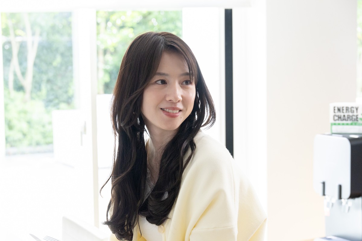 『相続探偵』第2話“灰江”赤楚衛ニ、結婚と死別を繰り返すホステス“紗流”宮内ひとみの謎に挑む