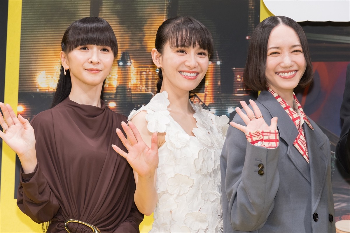 阿部寛、初のキャスター役でセリフ量は“過去最高”　生見愛瑠「信じられないぐらいのセリフ量を一発でこなされていた」