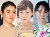 （左から）小雪、安倍なつみ、菊地凛子