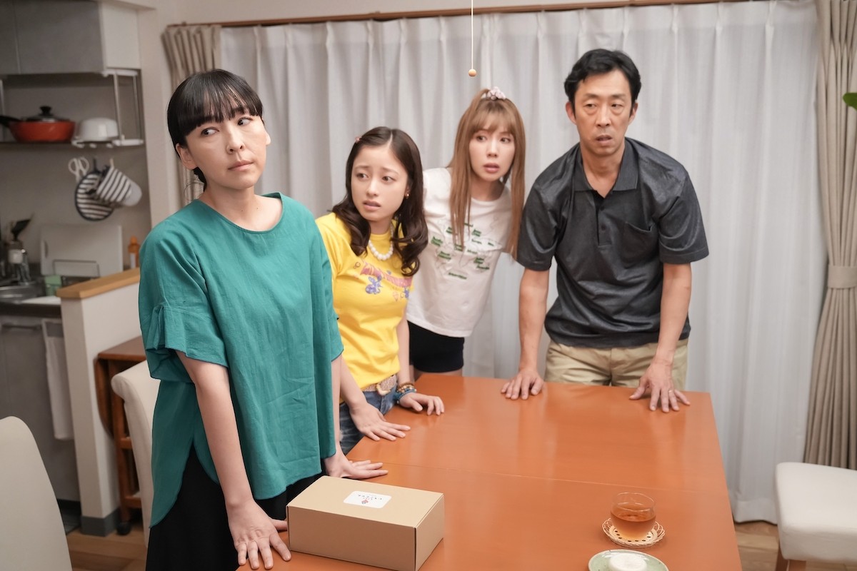 『おむすび』“名古屋のスケバン”麻生久美子vs“栃木のレディース”酒井若菜、メンチ合戦に反響「顔芸対決w」