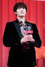 SixTONES・ジェシー、映画『お嬢と番犬くん』完成披露舞台挨拶に登場