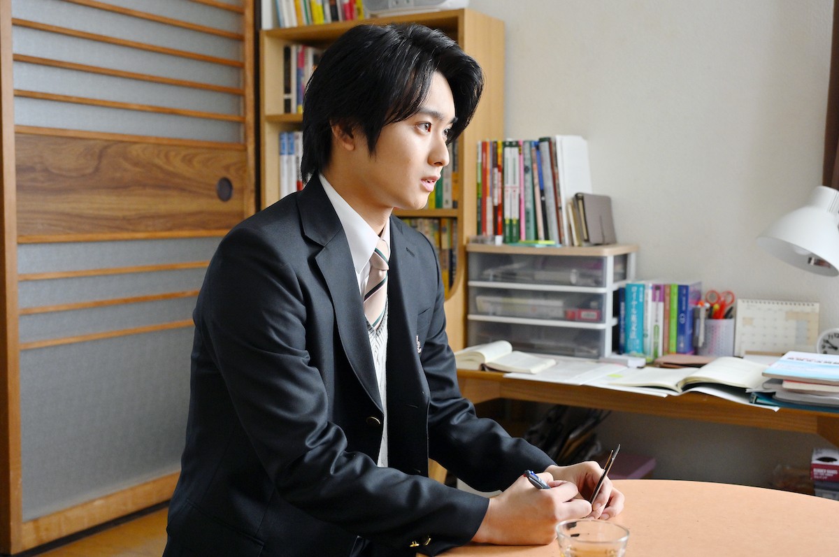 『御上先生』第3話　謎に満ちた“御上”松坂桃李の過去が明らかに