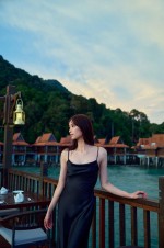 日向坂46・佐々木久美 1st写真集『めくる日々』楽天ブックス限定版裏表紙
