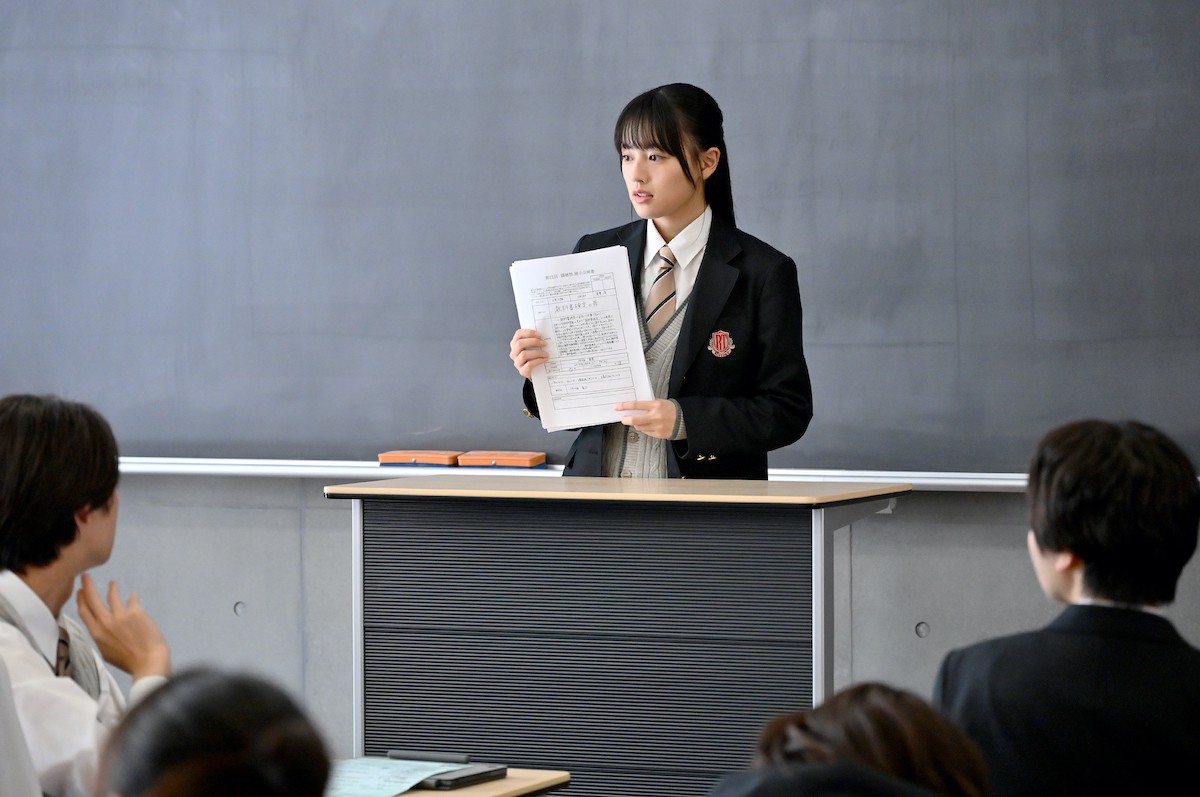 『御上先生』“是枝”吉岡里帆、怪文書への考察に反響「闇が深い」「裏口入学」