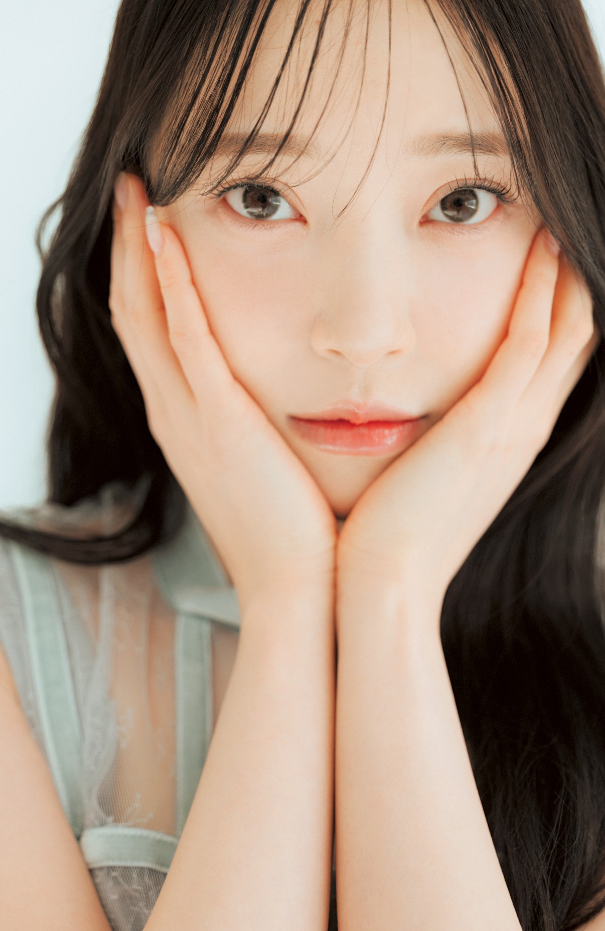“春高バレー”出場のスポーツ美女がグラビア降臨！　「名探偵津田」で話題のグラドルも