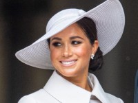 メーガン妃、亡き義母ダイアナ元妃の思い出を聞き「Hに伝えます」と反応